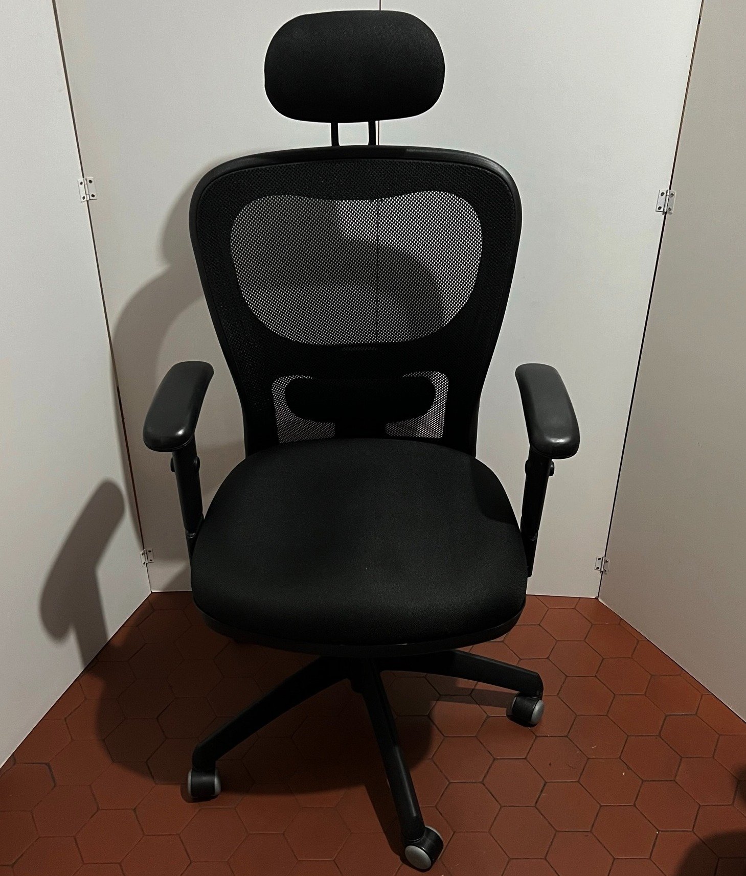 Silla Citiz Full Base PVC color negro con apoyacabeza